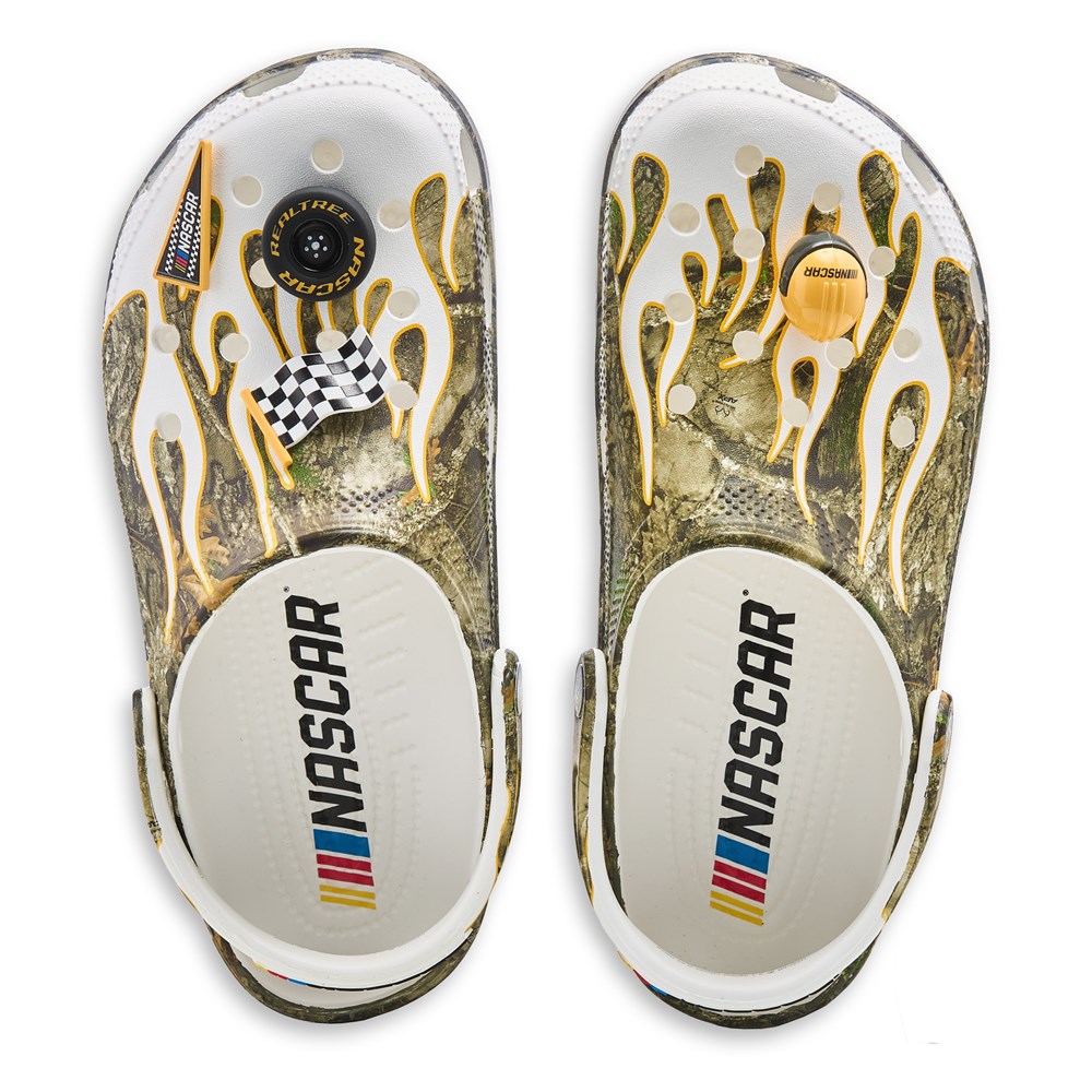 サンダル Crocs NASCAR x Realtree Classic Clogs Crocs Nascar x Realtree Classic Clog | Famous Footwear