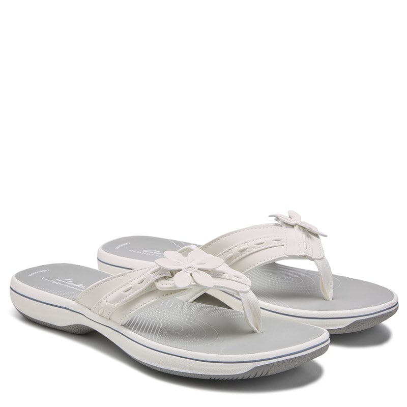 Clarks Women's Breeze Opal Cloudsteppers Flip Flop Sandals (White) - Size 9.0 M