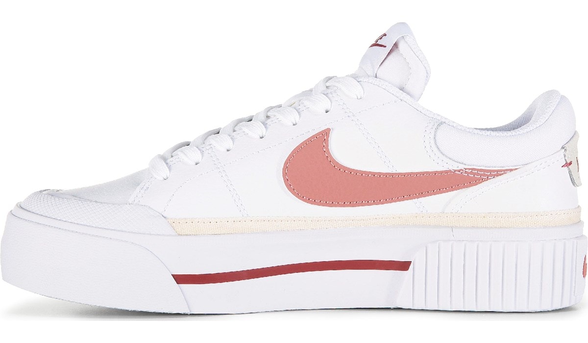 Does famous footwear hotsell sell air force ones