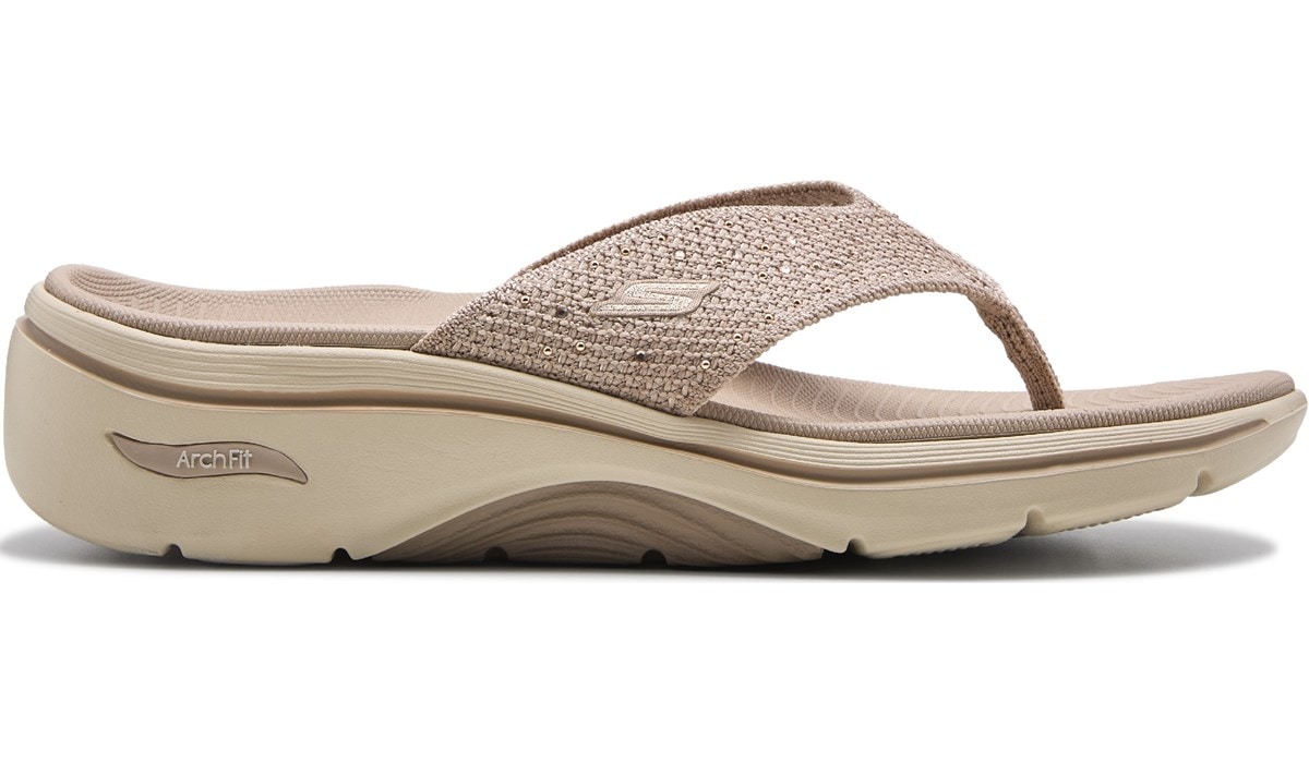 Skechers Women's Arch Fit Go Walk 2.0 Claire Thong Sandal