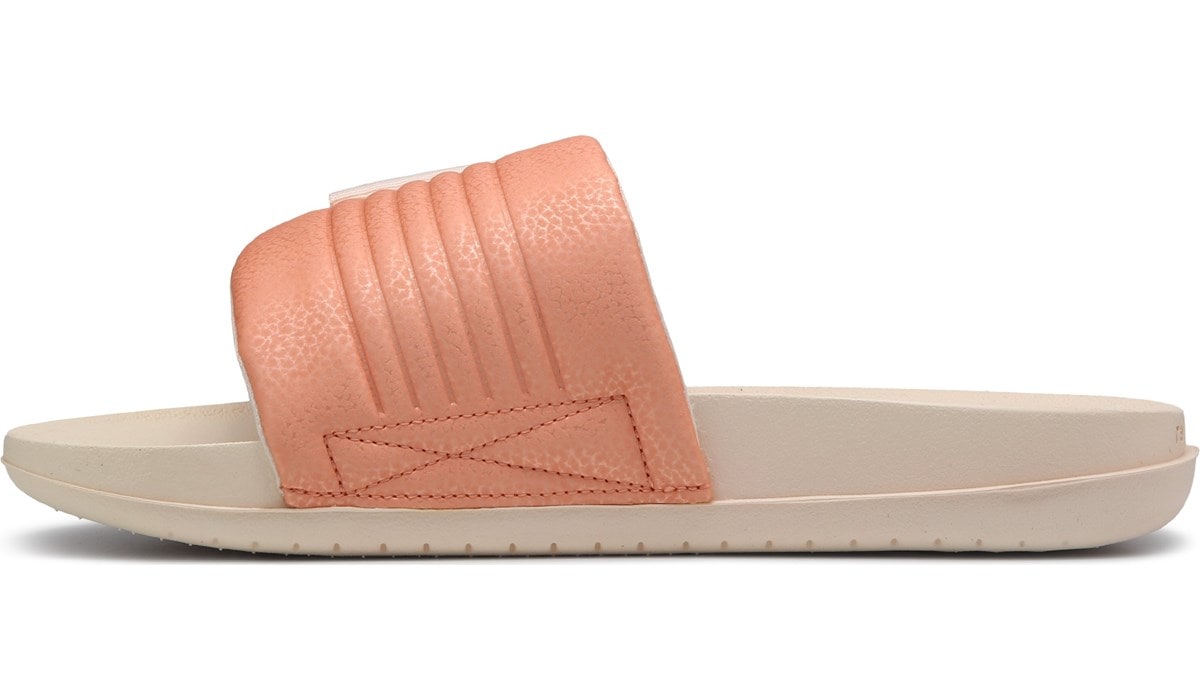 ◆正規品◆NIKE OFFCOURT ADJUST SLIDE GUAVA ICE(W)◆関税込◆ Nike Women's Offcourt Adjust Slide Sandal | Famous Footwear
