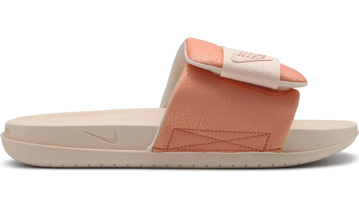 ◆正規品◆NIKE OFFCOURT ADJUST SLIDE GUAVA ICE(W)◆関税込◆ Nike Women's Offcourt Adjust Slide Sandal | Famous Footwear