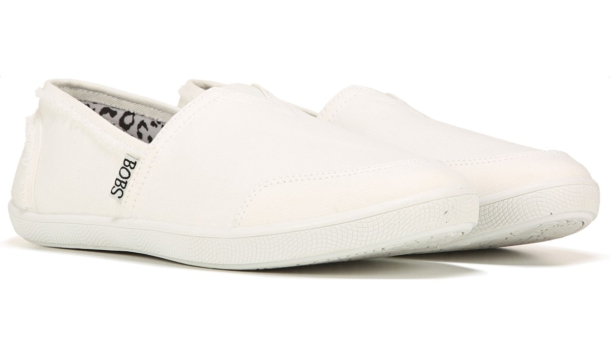 famous footwear bobs