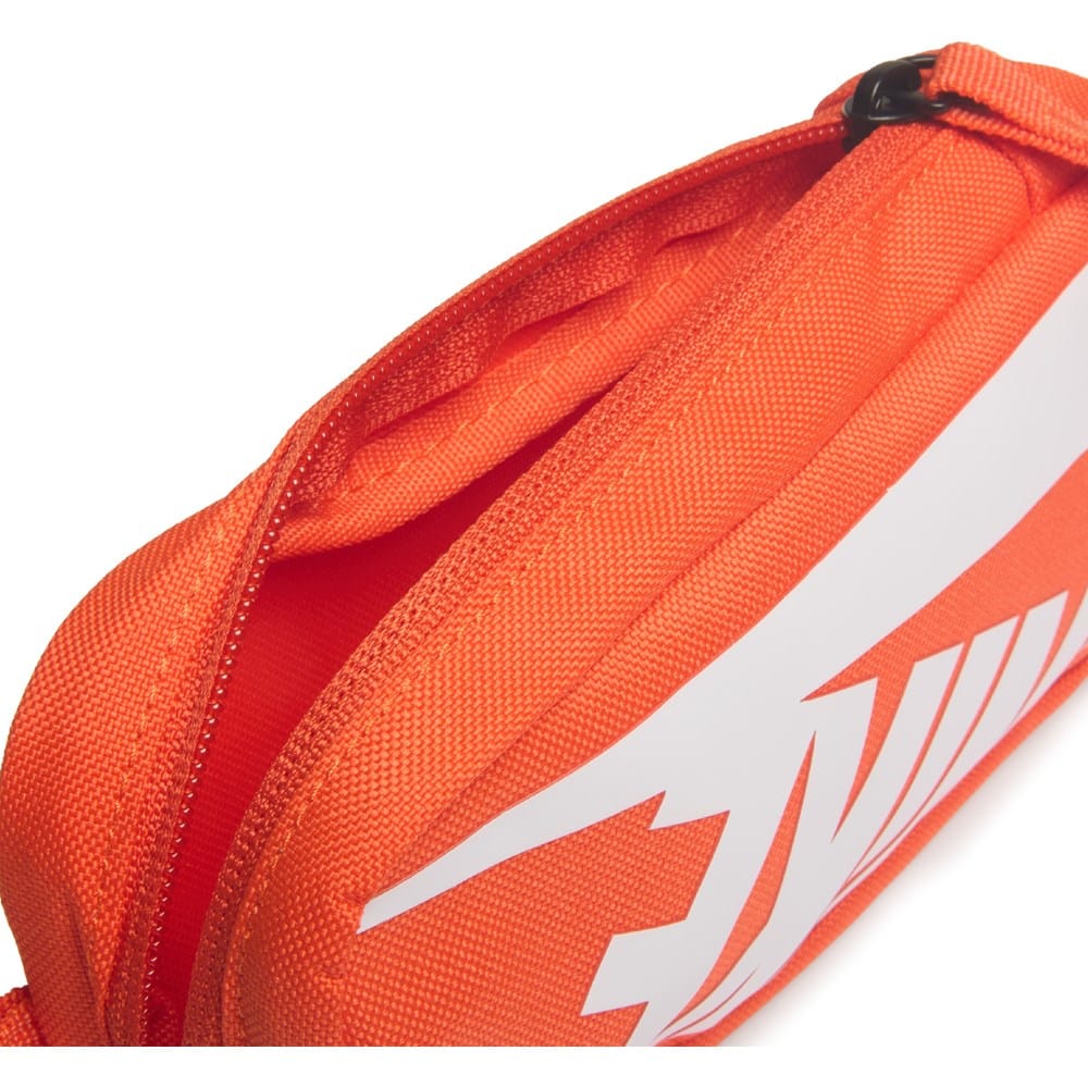 nike backpack shoe box Bag A customizable sneaker tag helps you keep your sneakers organized Nike NK SHOE BOX BAG