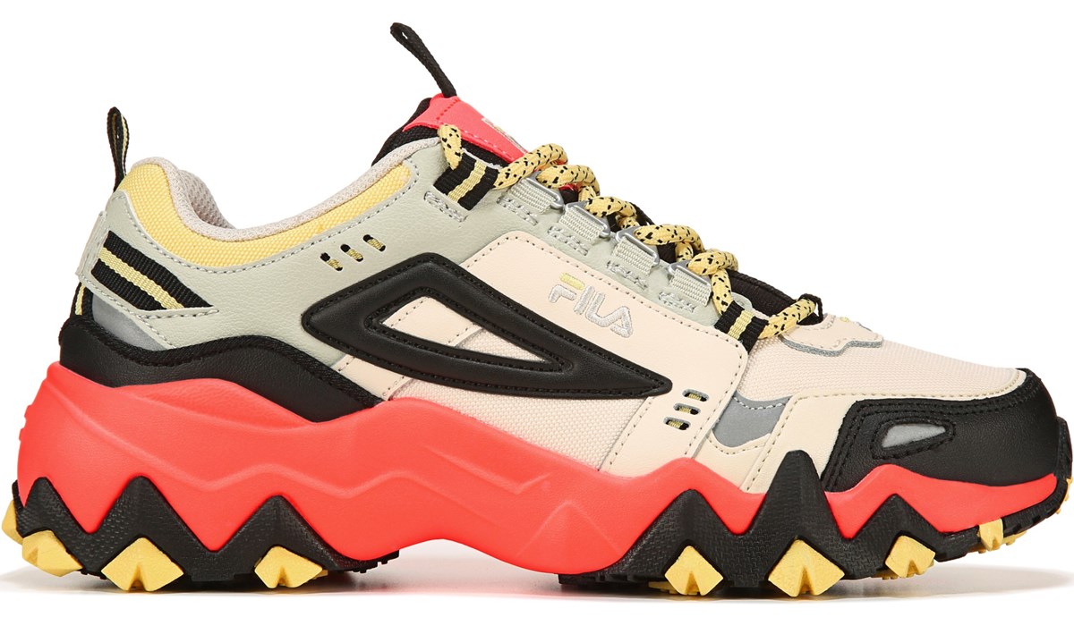 women's oakmont trail sneaker