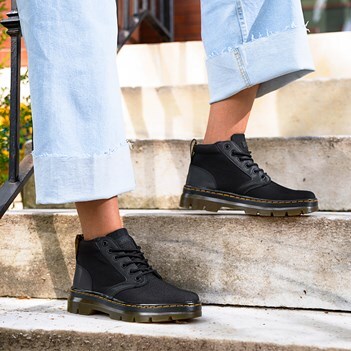 dr martens bonny chukka boots