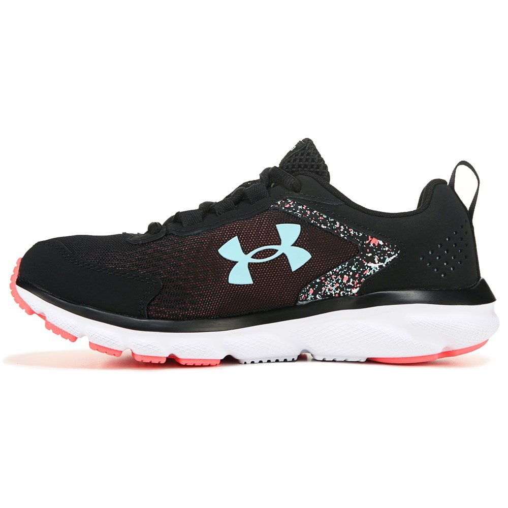 all black running shoes womens under armour