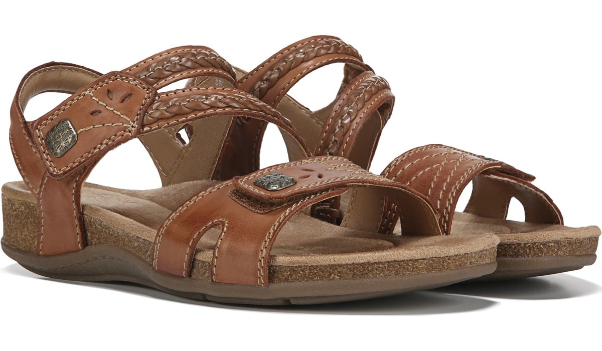 earth origins flip flops