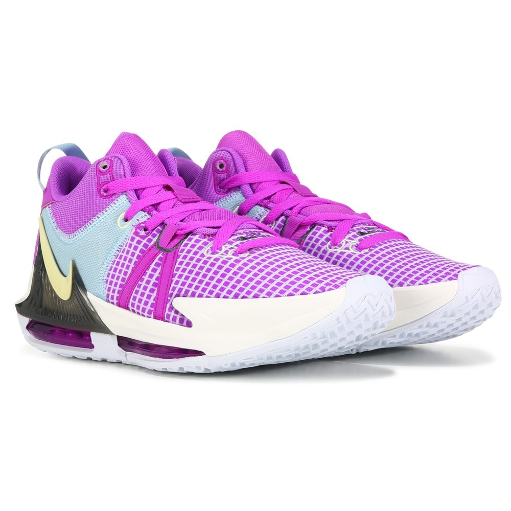 nike witness 3