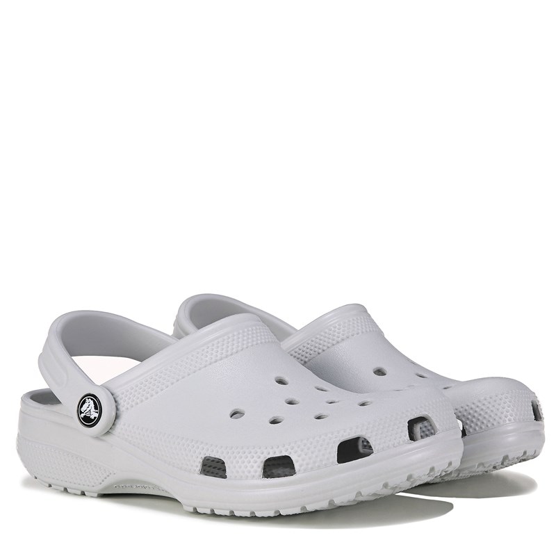https://www.famousfootwear.com/blob/product-images/20000/38/15/4/38154_pair_feed800.jpg