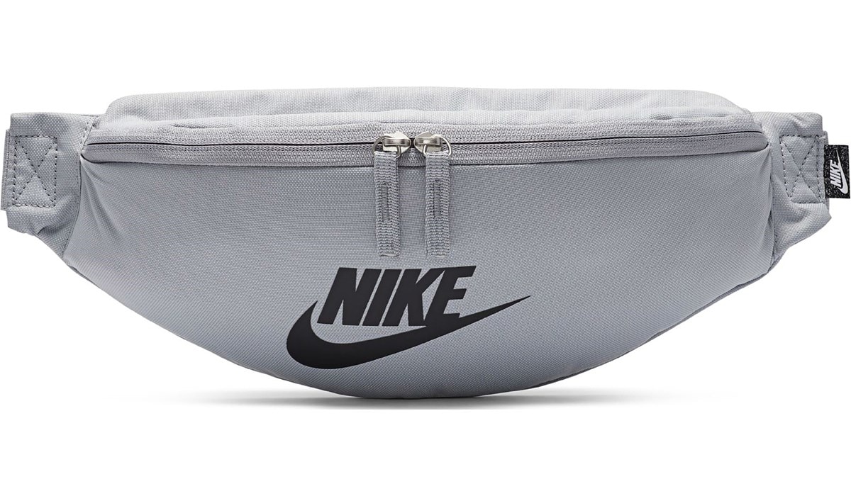 tolerancia vestíbulo Cabecear Nike Heritage Hip Pack Fanny Pack | Famous Footwear