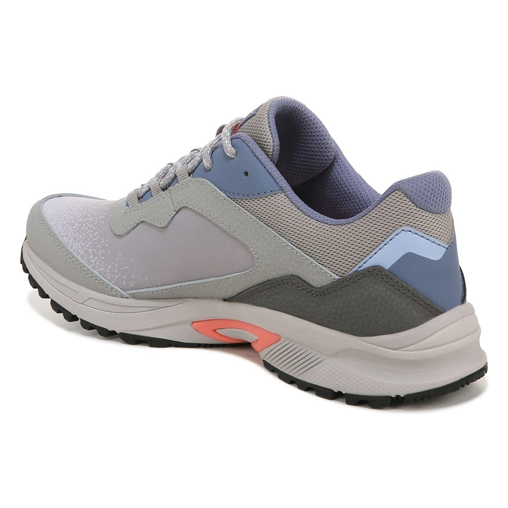 Famous footwear hotsell walking shoes