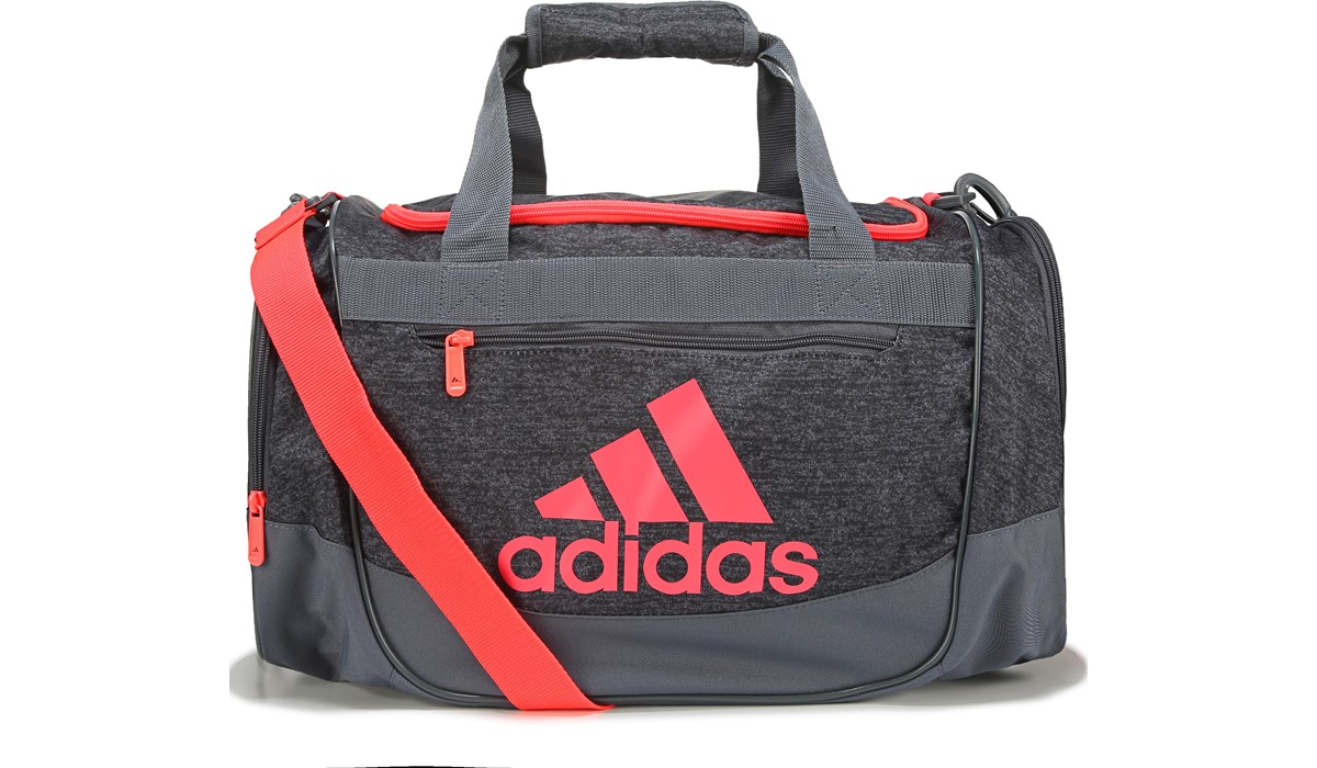 defender iii small duffel
