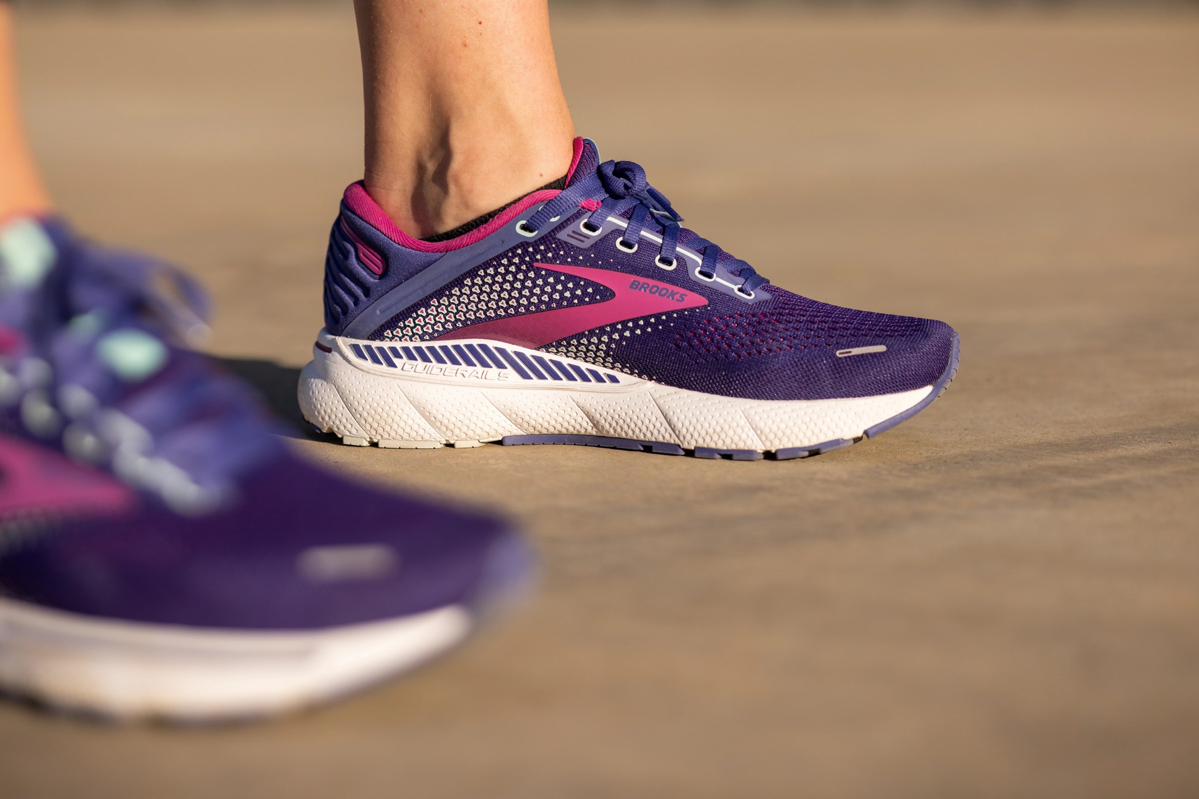 Famous deals footwear brooks