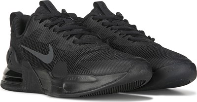 black nike shoes