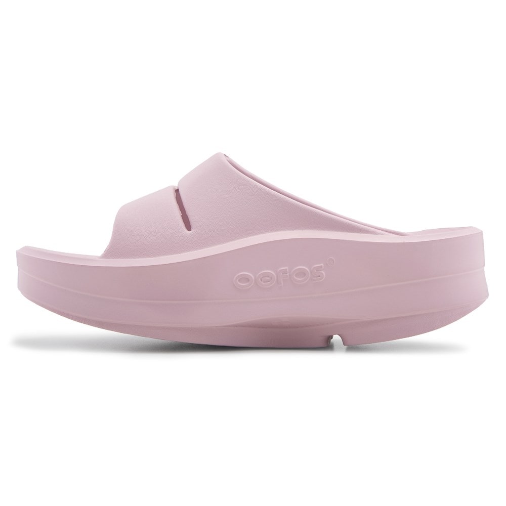 OOFOS Women's OOmega Ooahh Slide Sandal | Famous Footwear