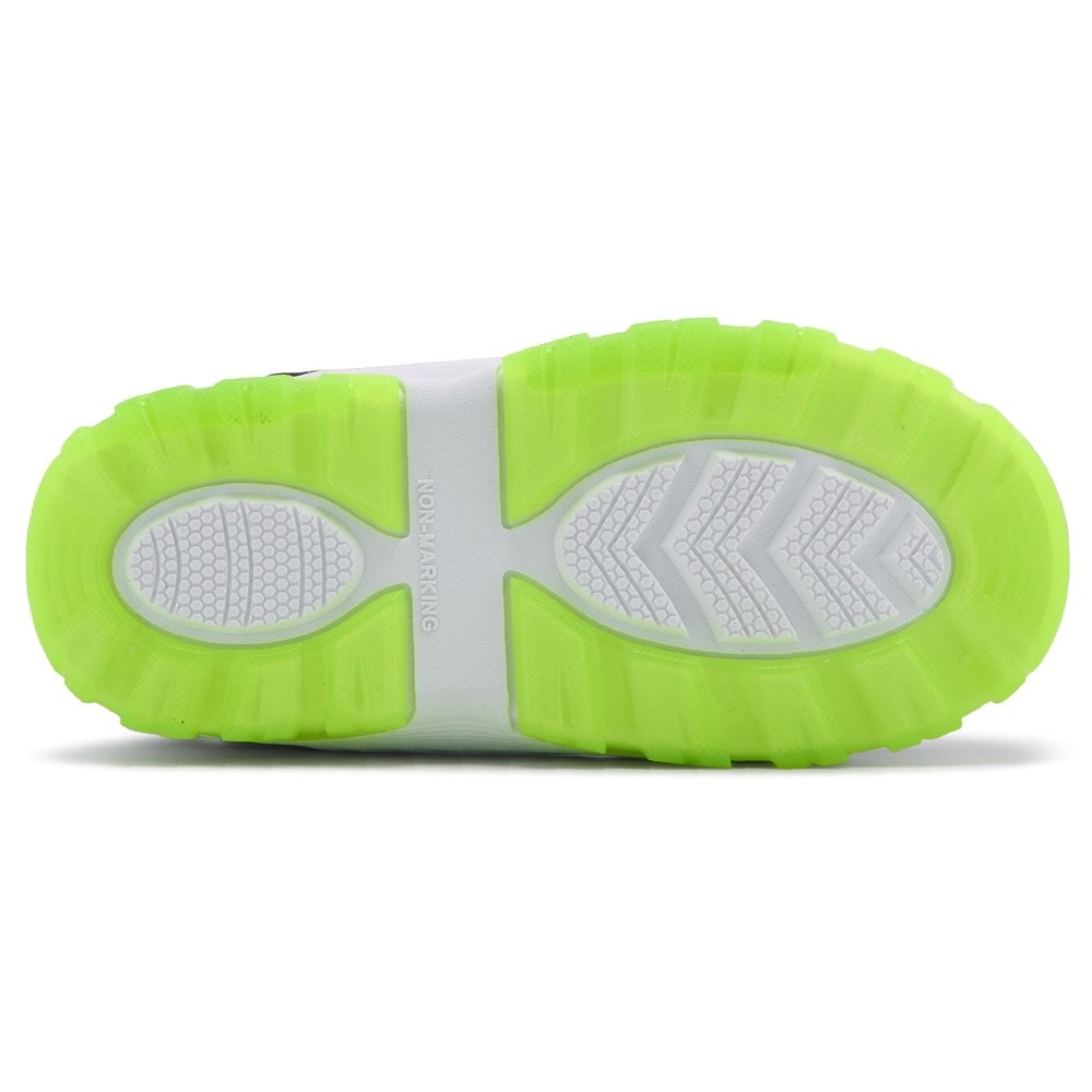 Teenage Mutant Ninja Turtles Kids' TMNT Light Up Winter Boot