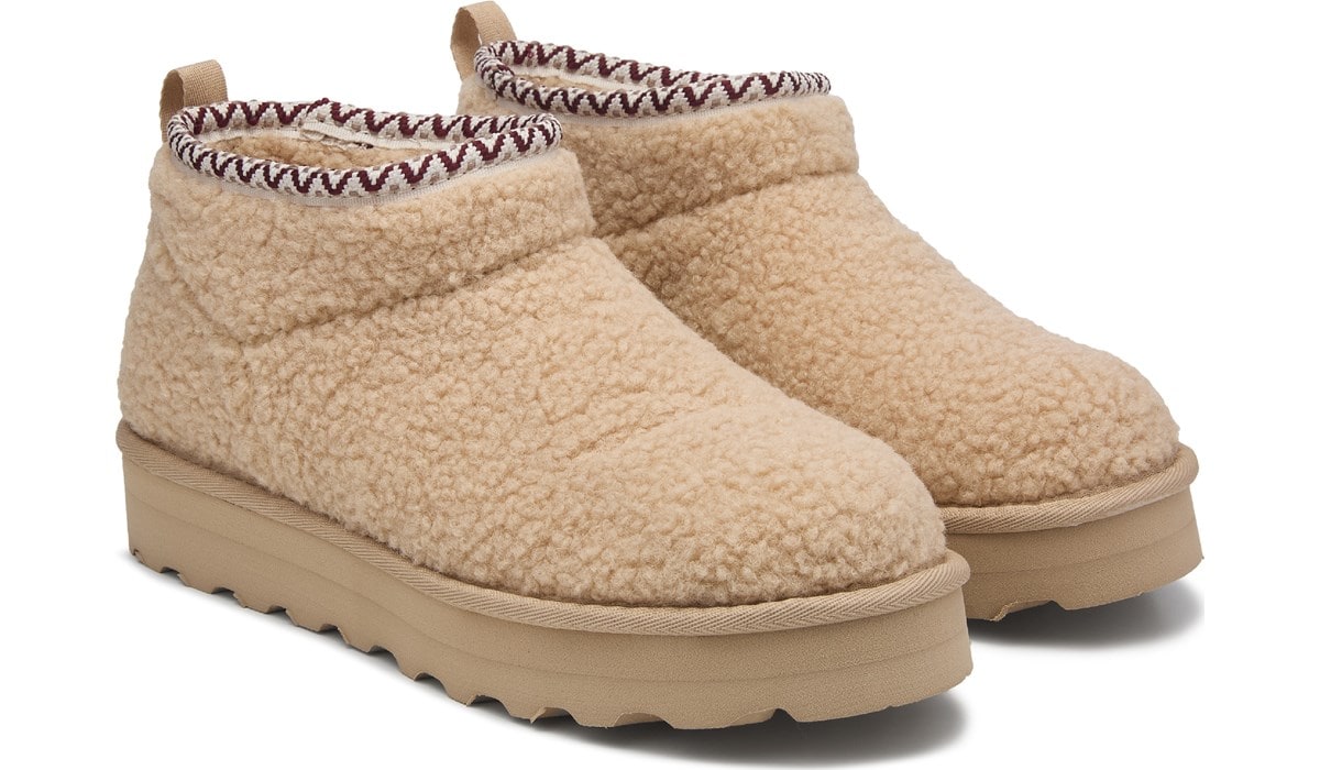 Bearpaw Women's Snuggle Daphne Platform Winter Boot, Boots, Famous Footwear