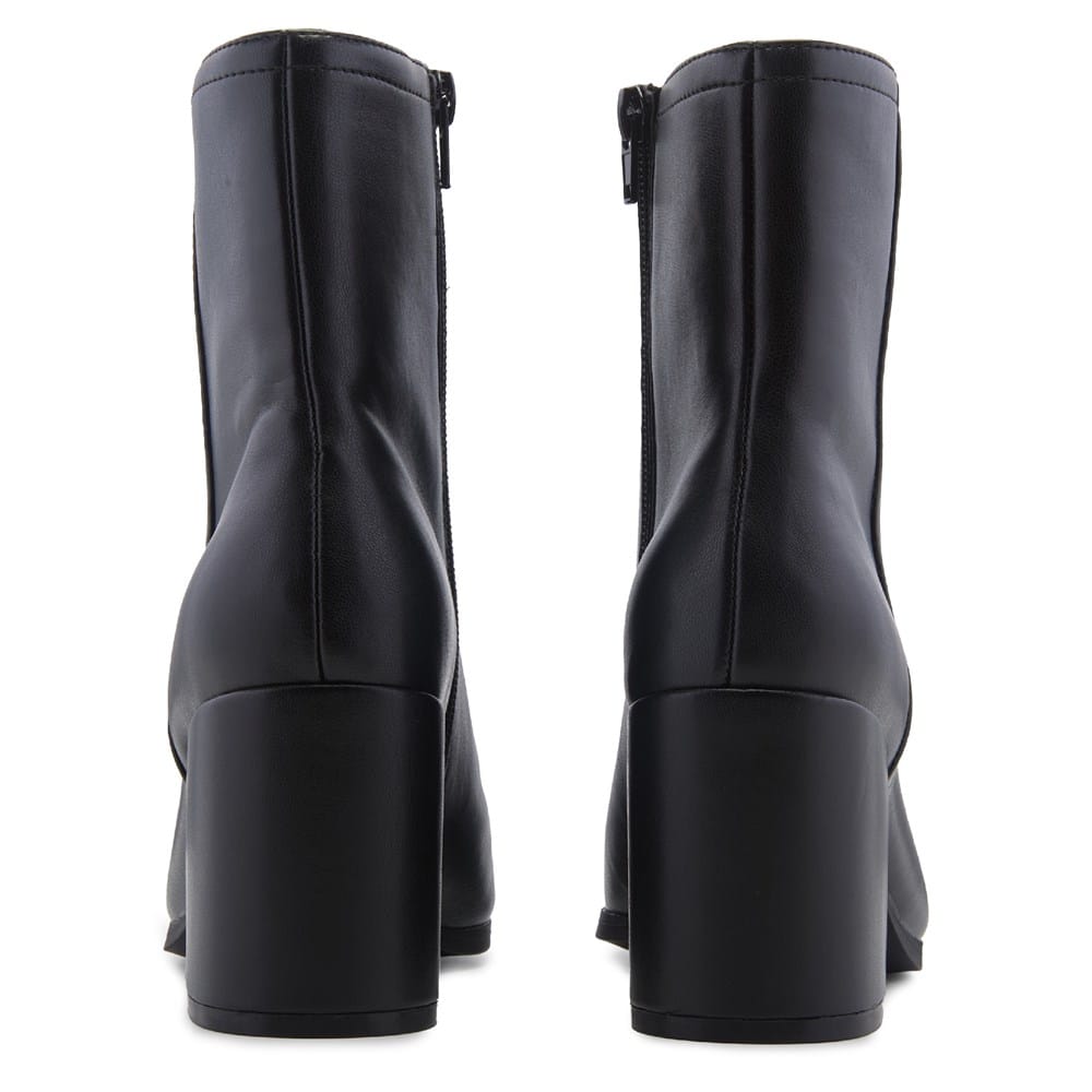 Madden Girl Women's Tatee Ankle Boot - Point Toe Block Heel Bootie, 2.5 Inch Heel