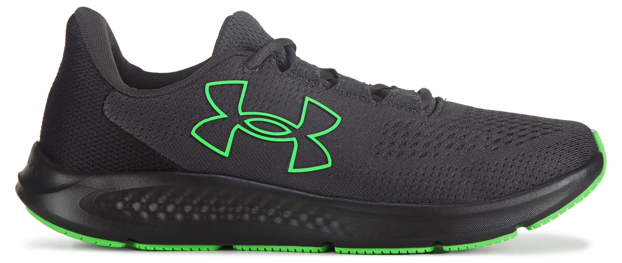 Famous footwear hotsell under armour shoes