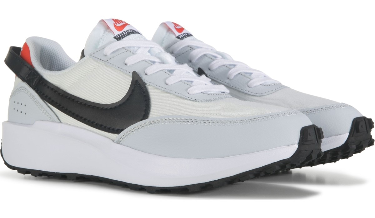 Nike Men's Waffle Debut Retro Sneaker |