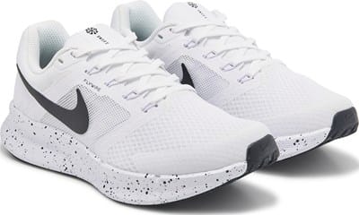 famous footwear nike roshe