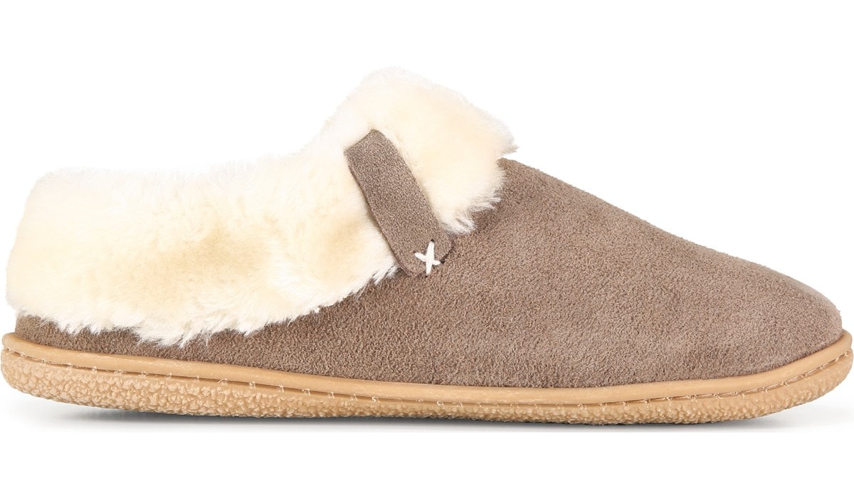 Minnetonka Moccasin Women's Corynn Clog Slipper | Famous Footwear