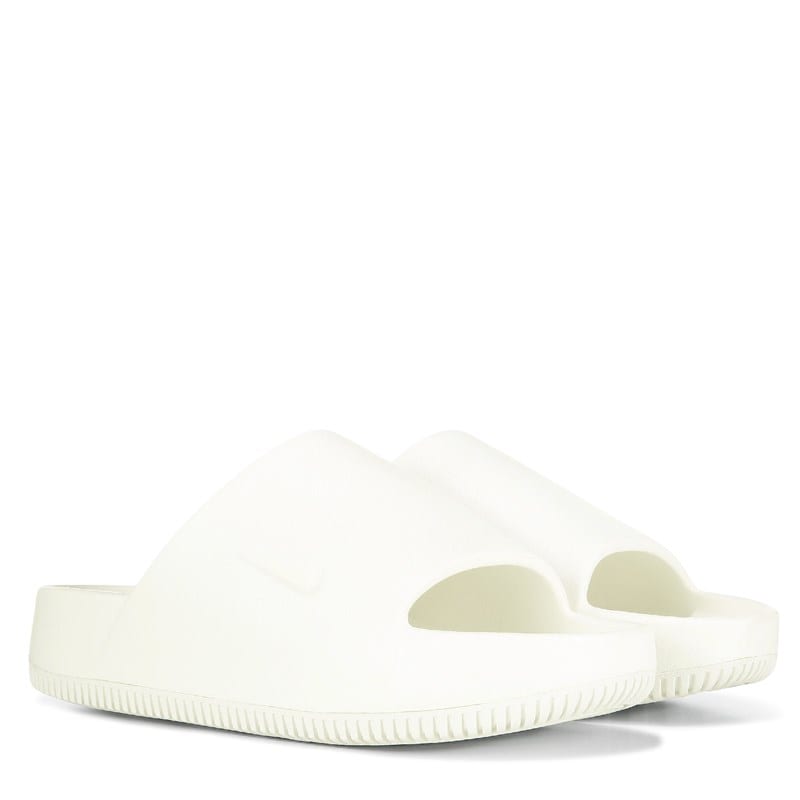 https://www.famousfootwear.com/blob/product-images/20000/46/08/4/46084_pair_feed800.jpg