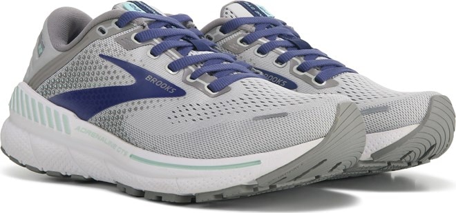 Famous footwear brooks discount