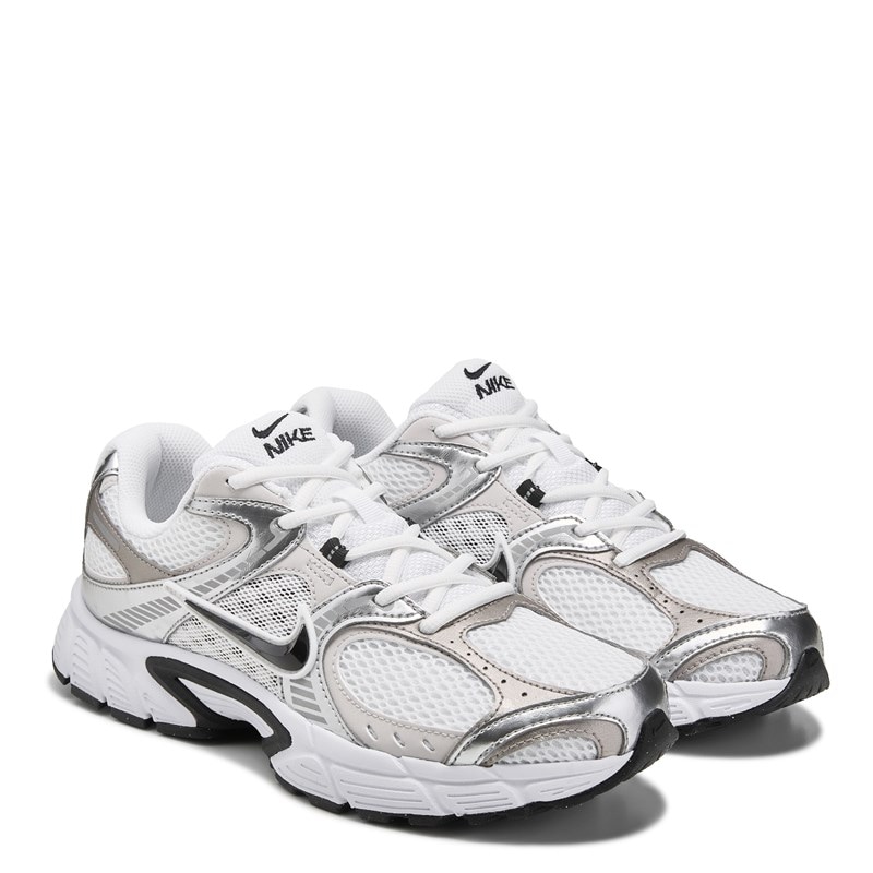 Nike Men's V5 Rnr Sneakers (White/Black/Silver) - Size 7.0 M