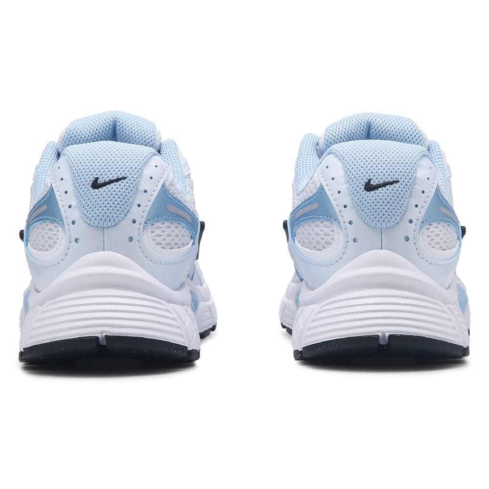 Nike Women's V5 RNR Sneaker | Famous Footwear