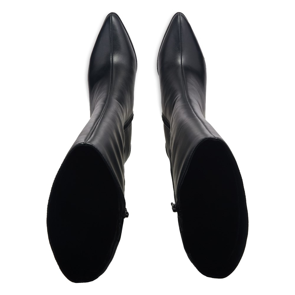 BELLA シュシュ　ブラック　large XOXO Women's Bella Knee High Boot | Famous Footwear