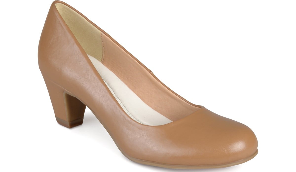 Journee Women's Luu Comfort Pump | Famous Footwear