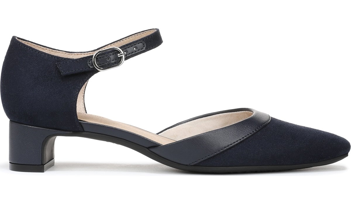 LifeStride Women's Leighton Pump | Famous Footwear