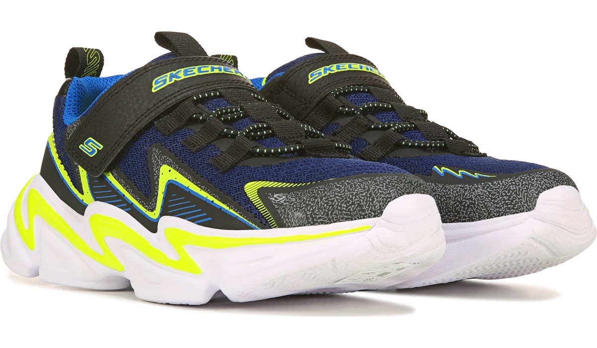wide kids basketball shoes