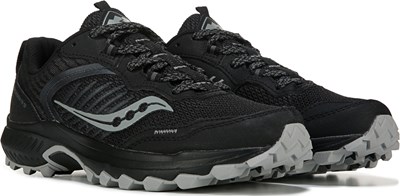 Does Famous Footwear Sell Saucony?
