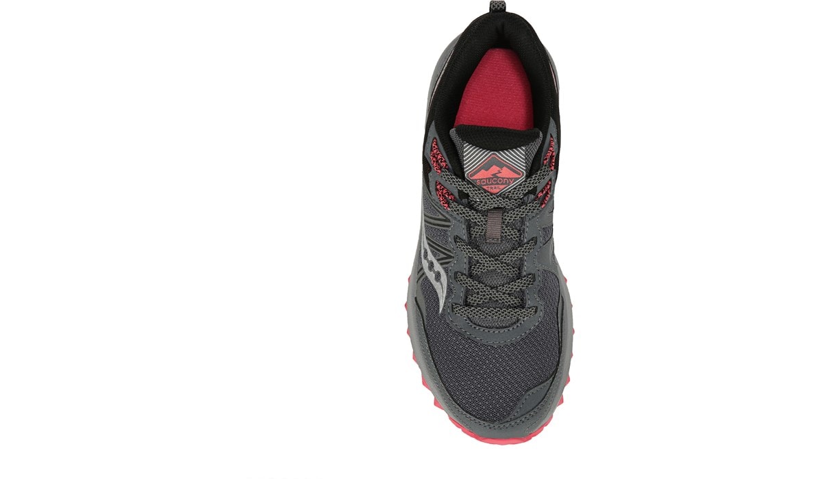 famous footwear saucony