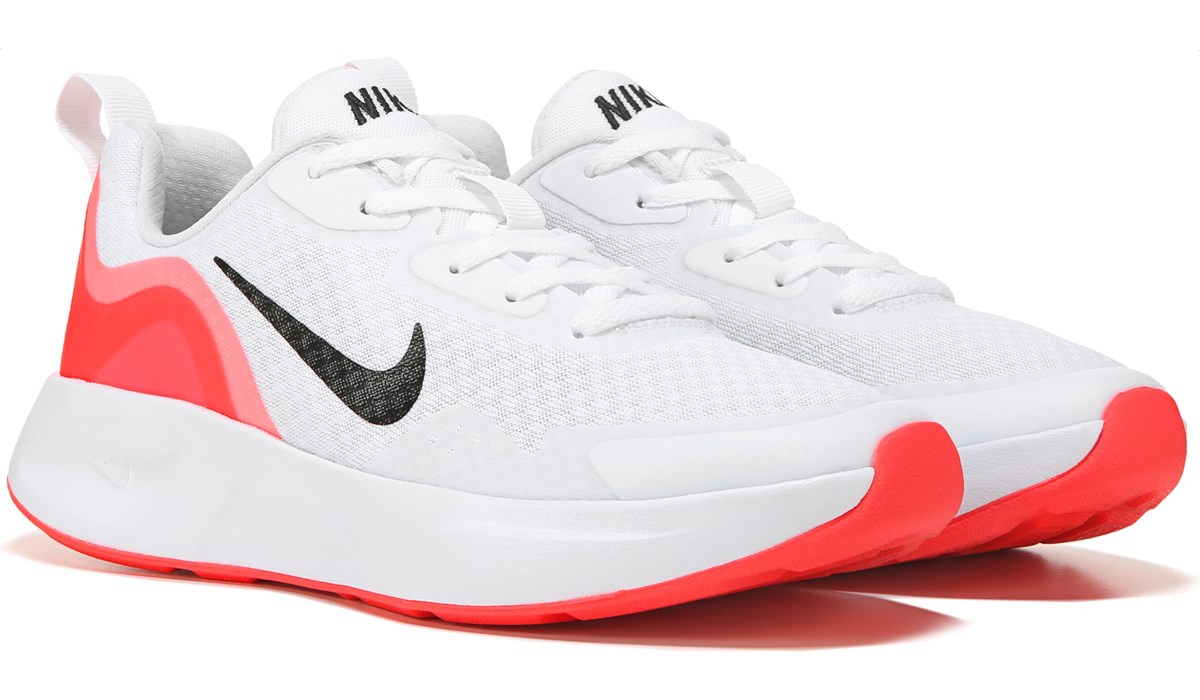 famous footwear nike