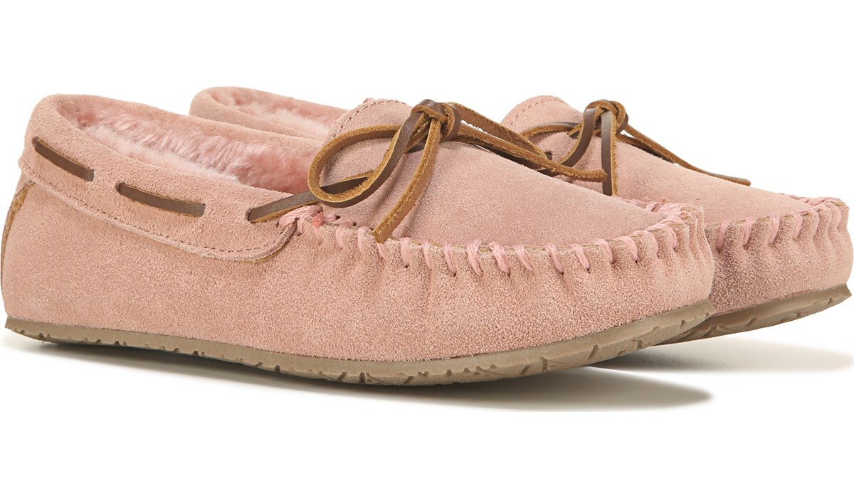 famous footwear slippers