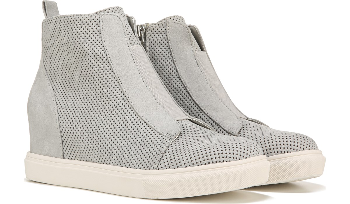 black wedge tennis shoes