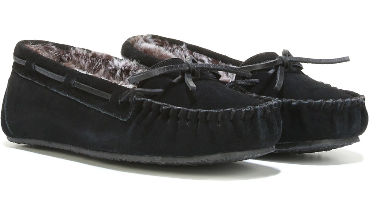 Minnetonka Moccasin Women's Britt Trapper Slipper | Famous Footwear