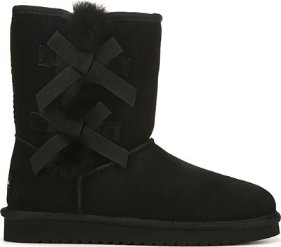 uggs at famous footwear