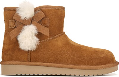 famous footwear uggs