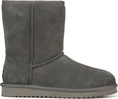 ugg slippers famous footwear