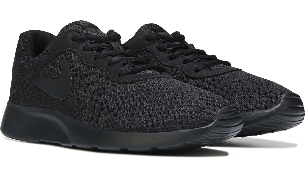 all black nike tanjun mens