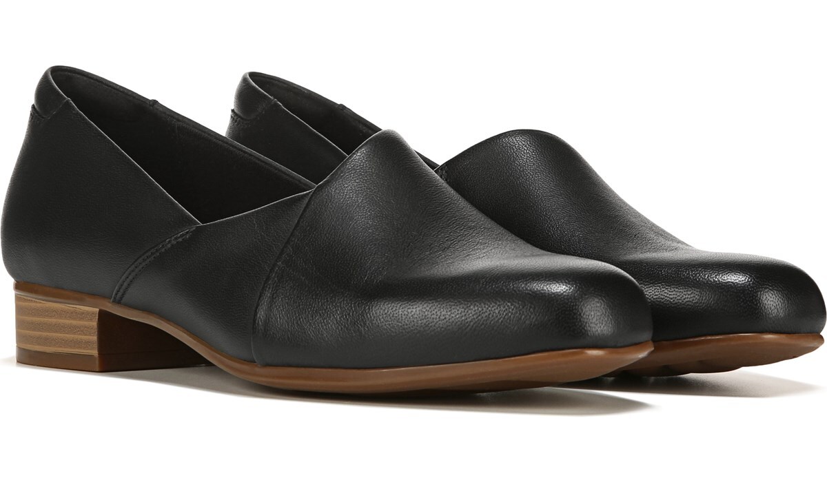 famous footwear clarks