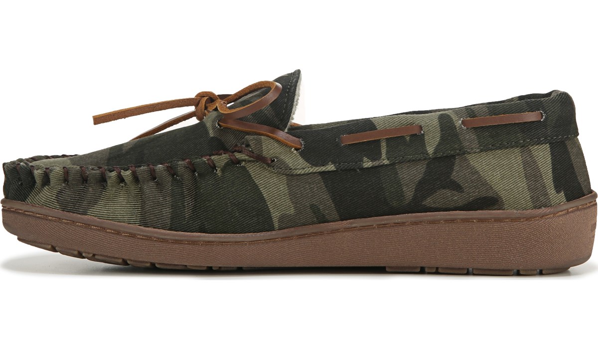 Minnetonka Moccasin Men's Mankato Trapper II Slipper | Famous Footwear