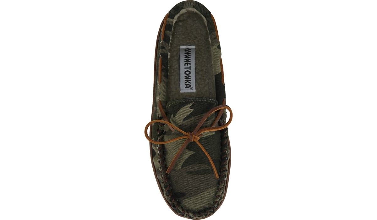 famous footwear mens slippers