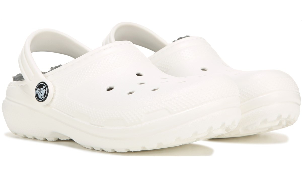 white crocs fuzzy