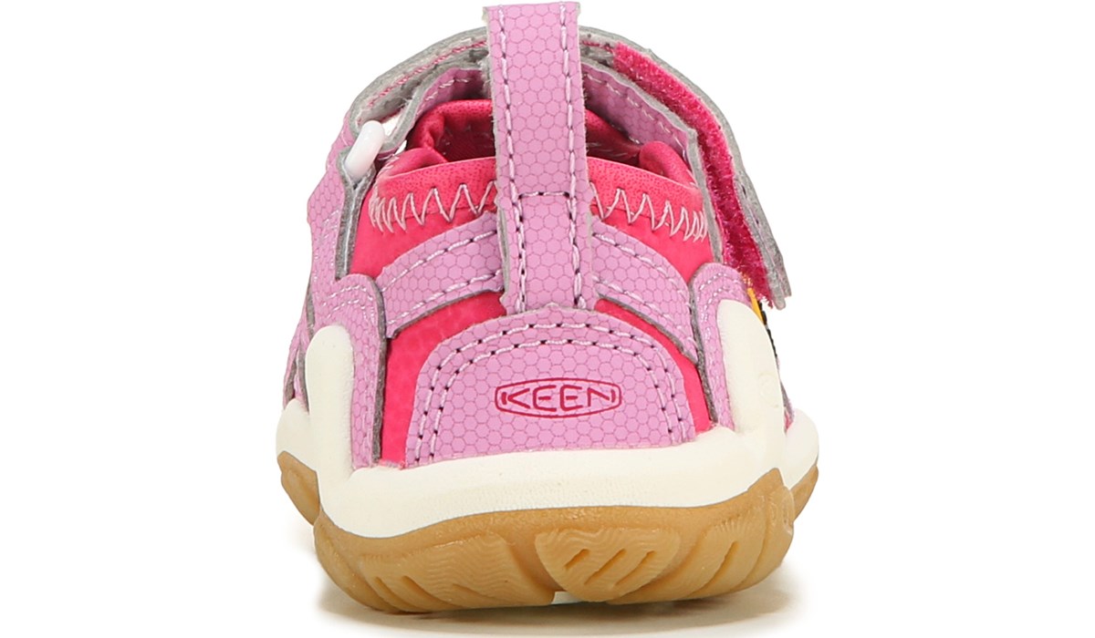 famous footwear keen